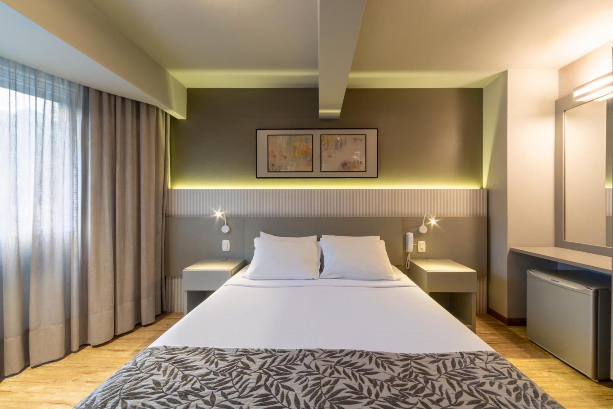 Hotel Laghetto Siena Грамаду Экстерьер фото
